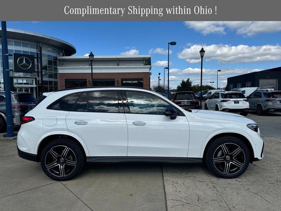 new 2025 Mercedes-Benz GLC 300 car