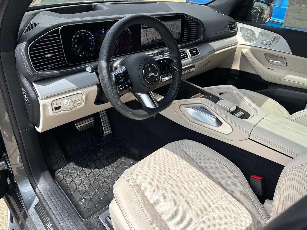 new 2025 Mercedes-Benz GLS 450 car, priced at $102,860