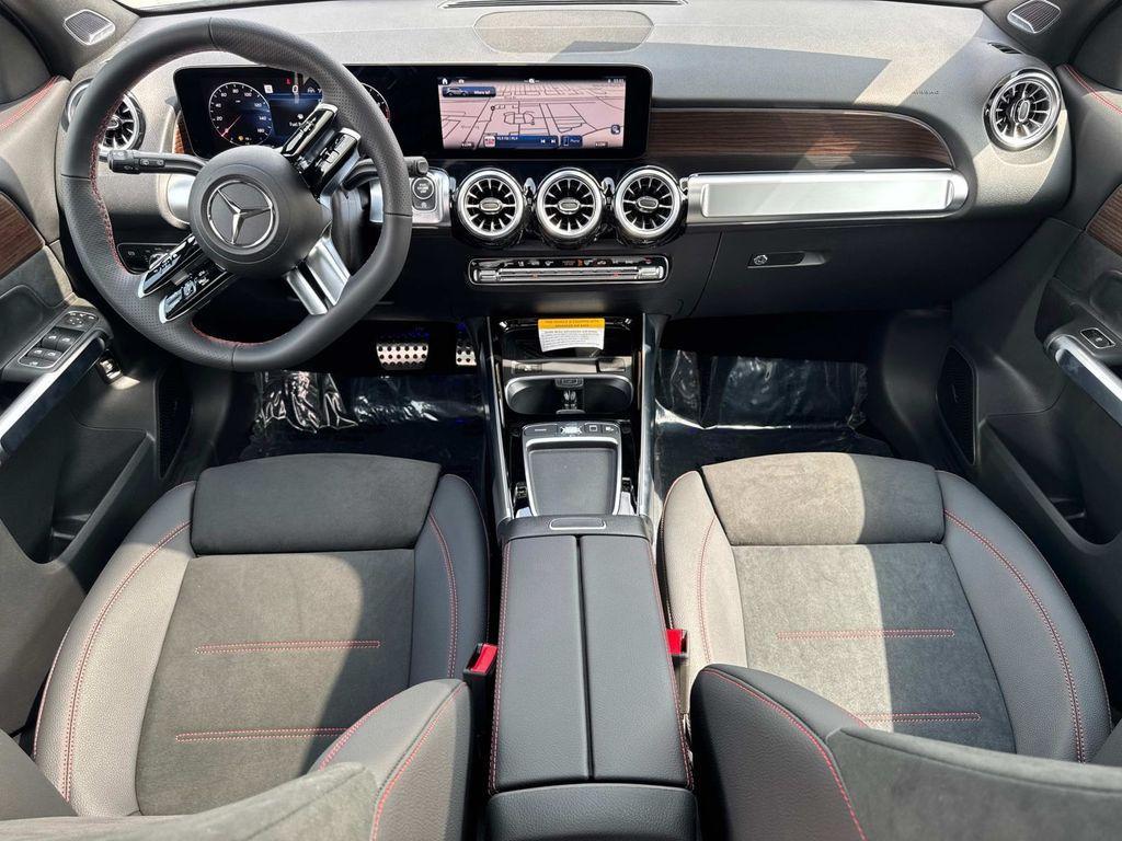 new 2025 Mercedes-Benz GLB 250 car, priced at $60,360