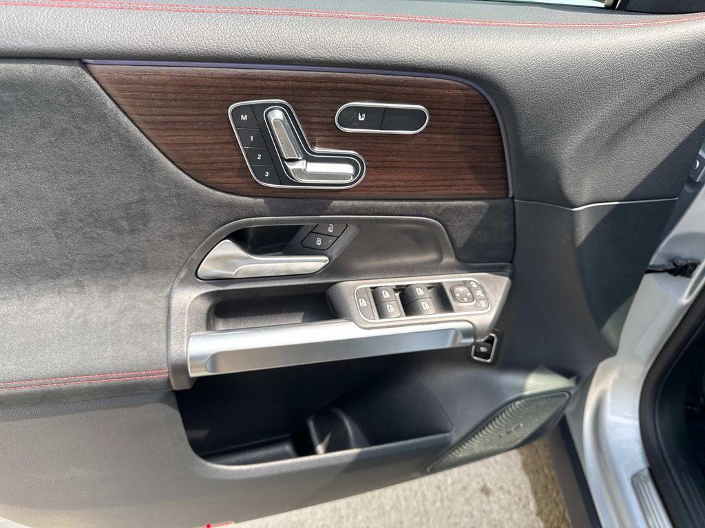 new 2025 Mercedes-Benz GLB 250 car, priced at $60,360