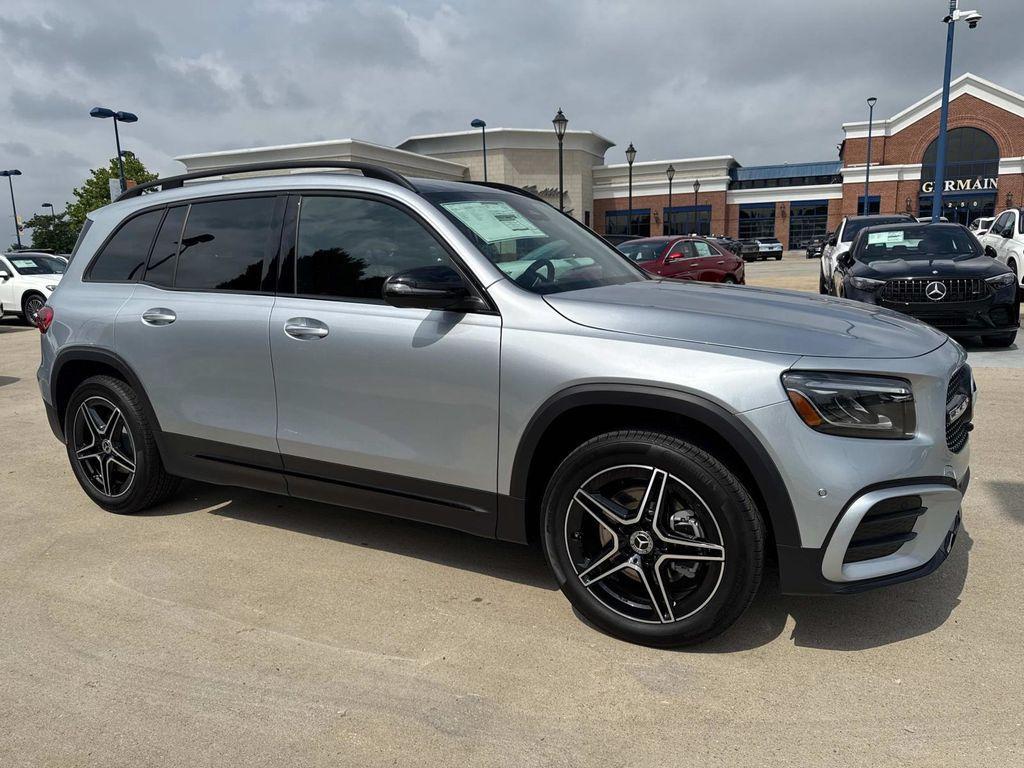 new 2025 Mercedes-Benz GLB 250 car, priced at $60,360