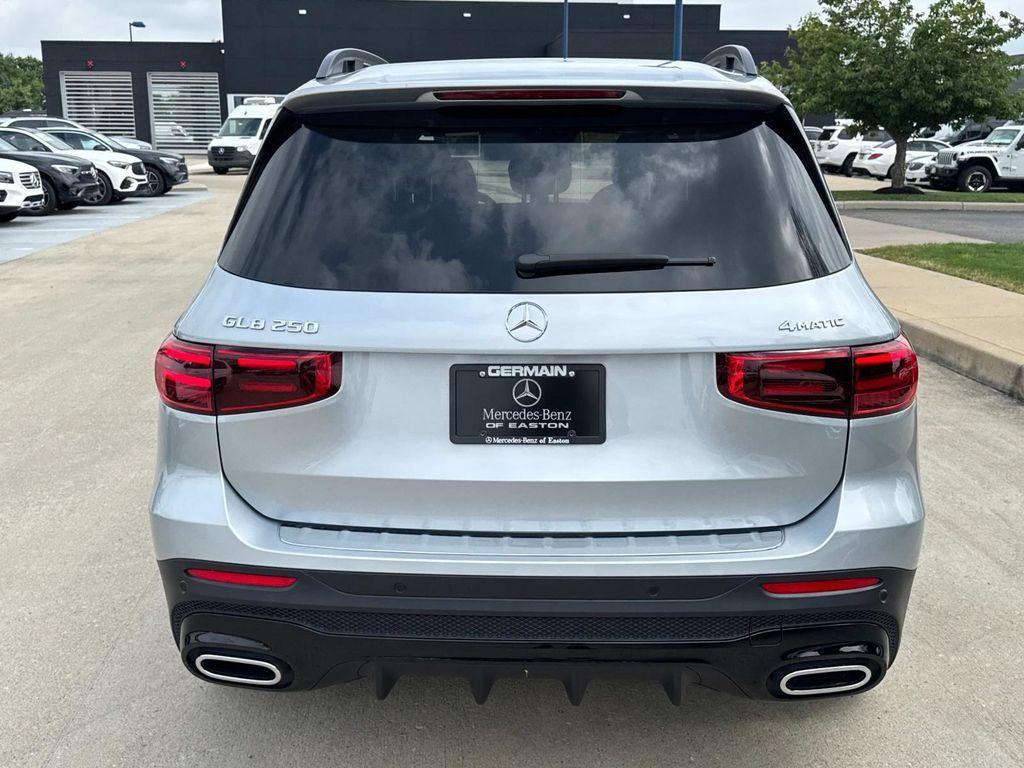 new 2025 Mercedes-Benz GLB 250 car, priced at $60,360