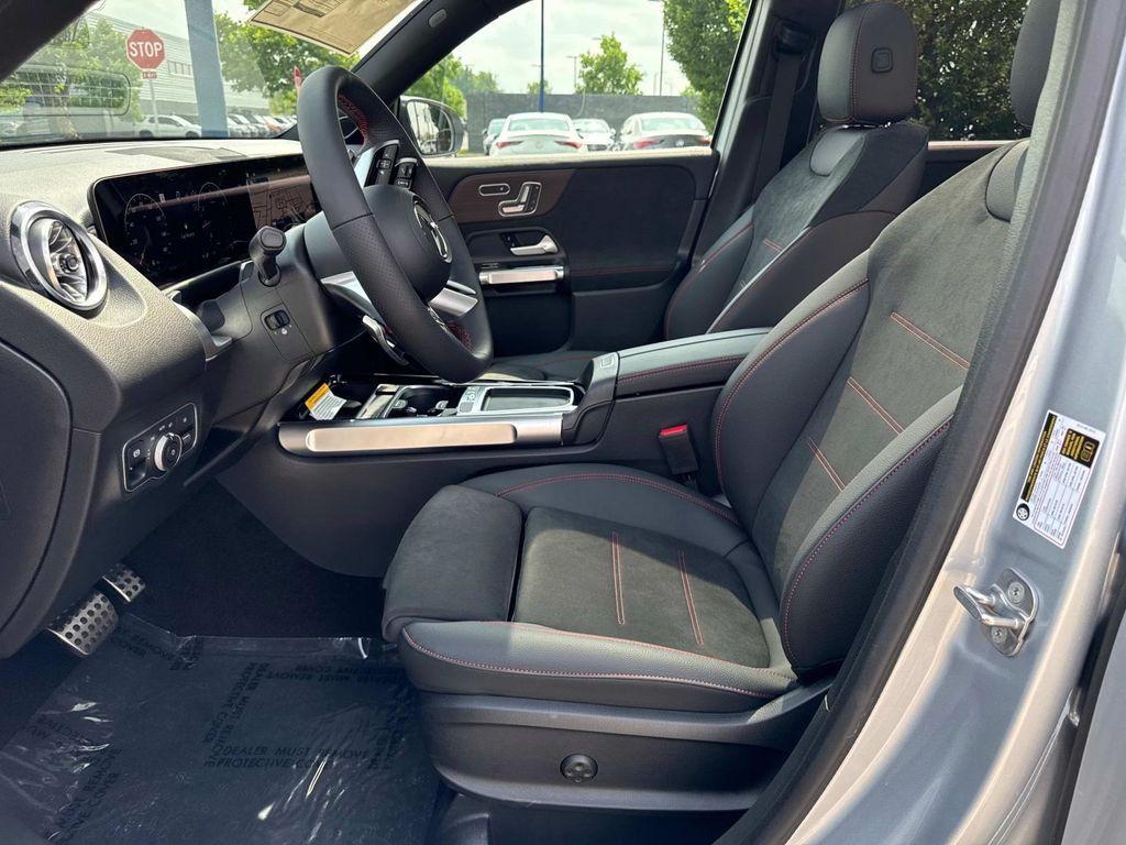 new 2025 Mercedes-Benz GLB 250 car, priced at $60,360
