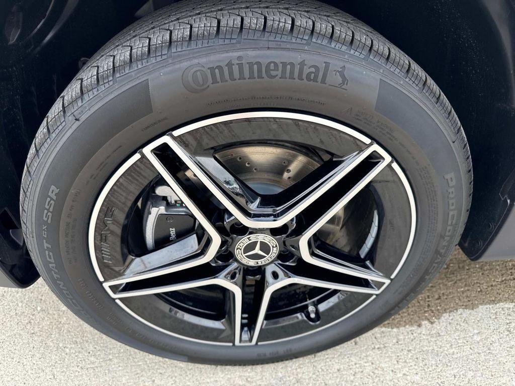 new 2025 Mercedes-Benz GLB 250 car, priced at $60,360