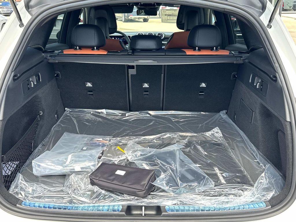 new 2025 Mercedes-Benz GLC 300 car, priced at $66,685