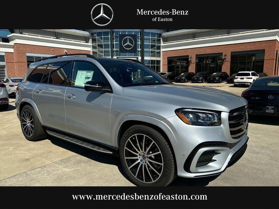 new 2025 Mercedes-Benz GLS 580 car