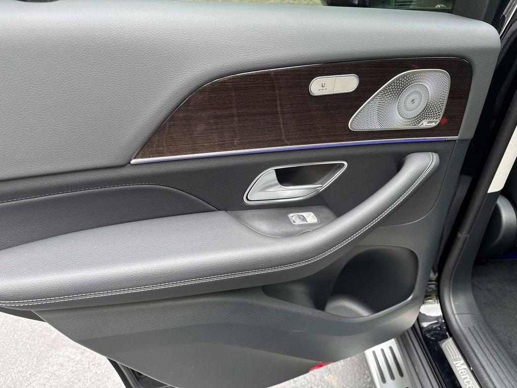 new 2025 Mercedes-Benz GLE 350 car, priced at $78,170