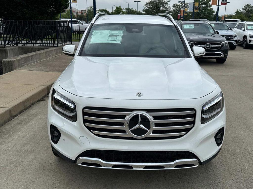 new 2025 Mercedes-Benz GLB 250 car, priced at $49,595