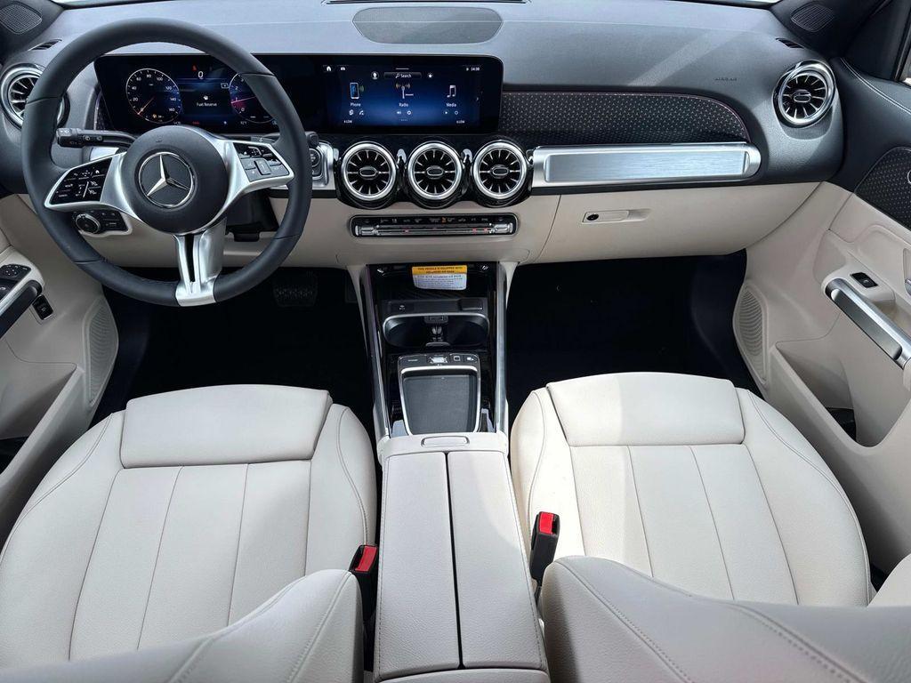 new 2025 Mercedes-Benz GLB 250 car, priced at $49,595