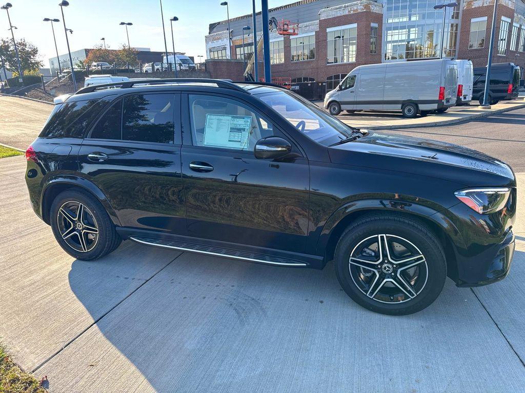 new 2026 Mercedes-Benz GLE 450 car, priced at $84,270