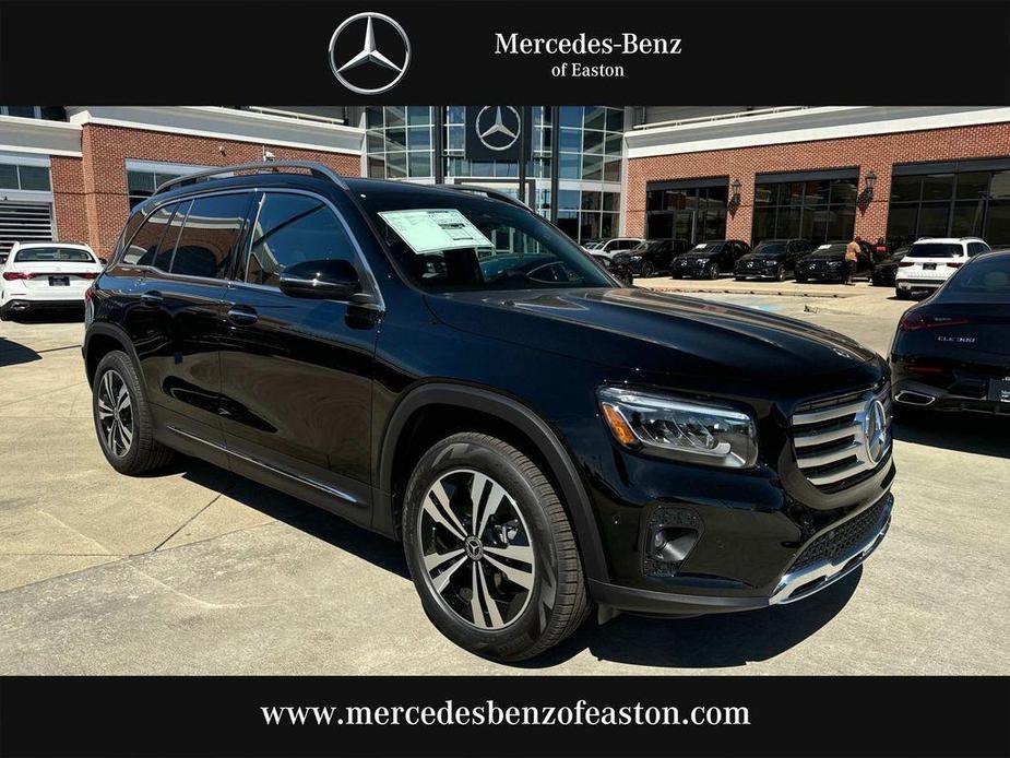 new 2025 Mercedes-Benz GLB 250 car