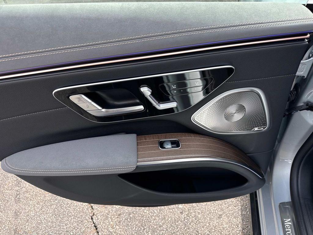 new 2024 Mercedes-Benz EQS 450 car, priced at $124,450