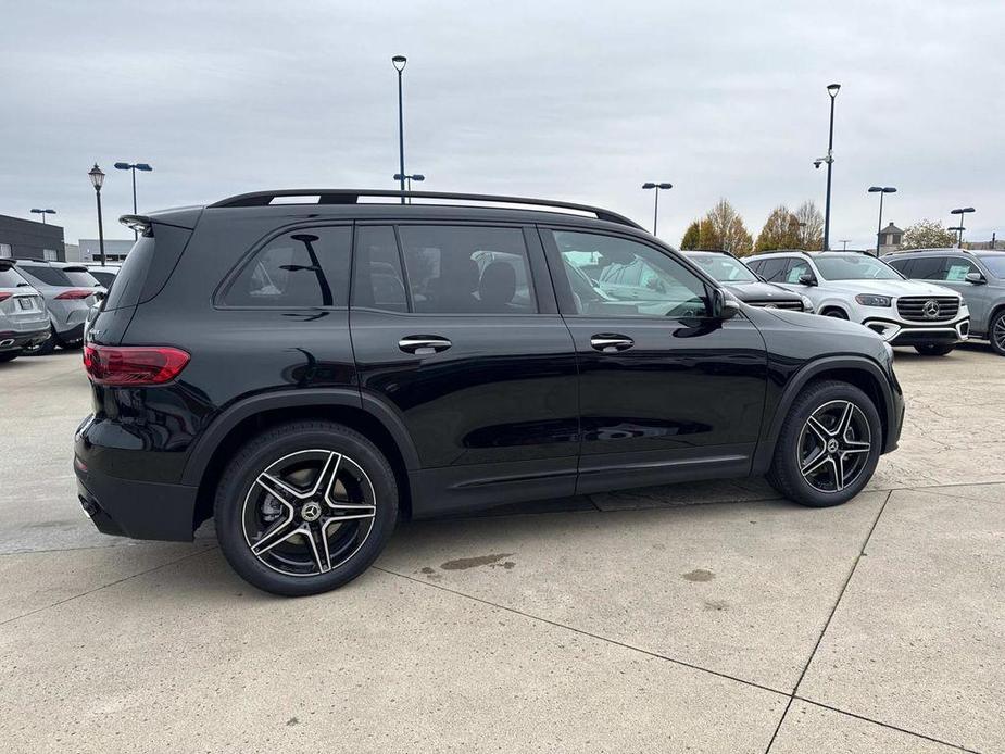 new 2025 Mercedes-Benz GLB 250 car, priced at $58,790