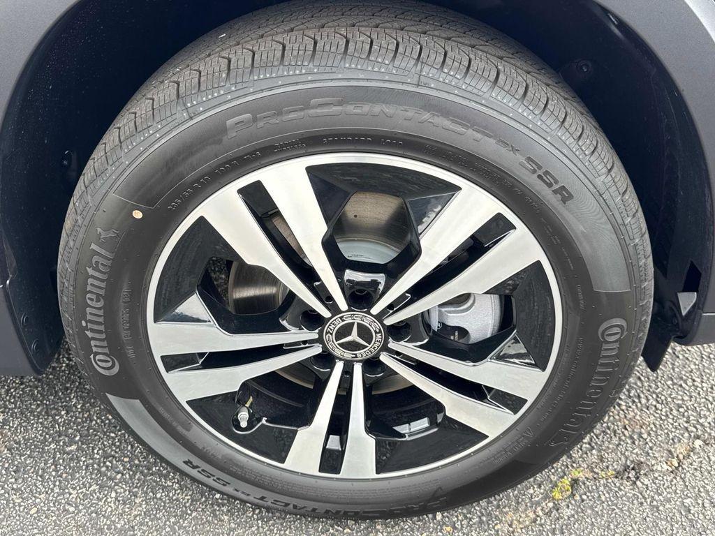new 2025 Mercedes-Benz GLB 250 car, priced at $55,515
