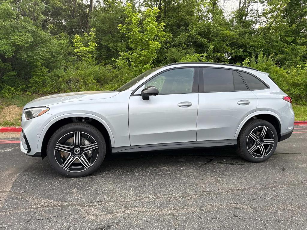 new 2025 Mercedes-Benz GLC 300 car, priced at $63,785
