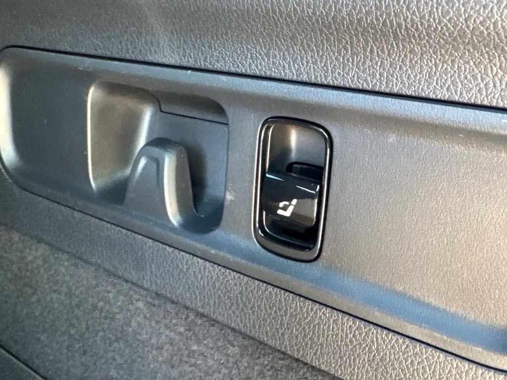 new 2025 Mercedes-Benz GLC 300 car, priced at $64,035