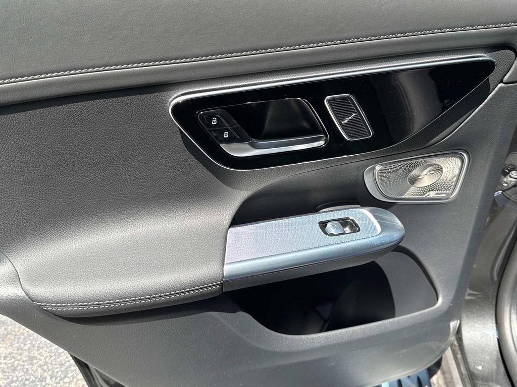 new 2025 Mercedes-Benz GLC 300 car, priced at $64,035
