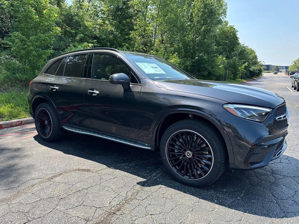 new 2025 Mercedes-Benz GLC 300 car, priced at $64,035