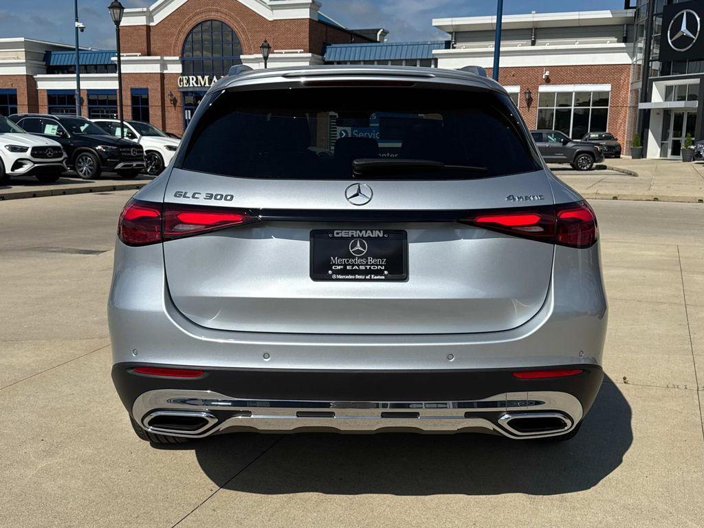 new 2025 Mercedes-Benz GLC 300 car, priced at $59,495