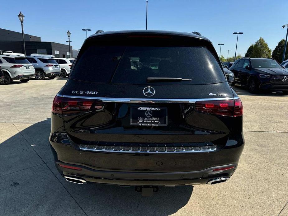 new 2025 Mercedes-Benz GLS 450 car