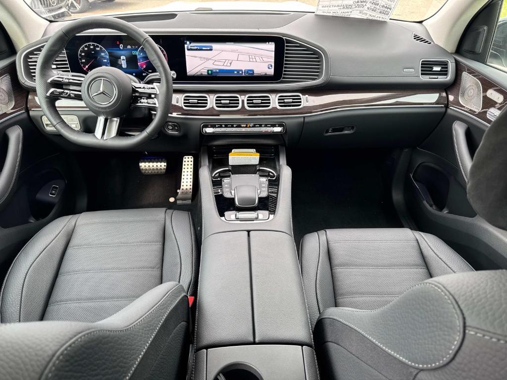 new 2025 Mercedes-Benz GLS 450 car, priced at $106,920