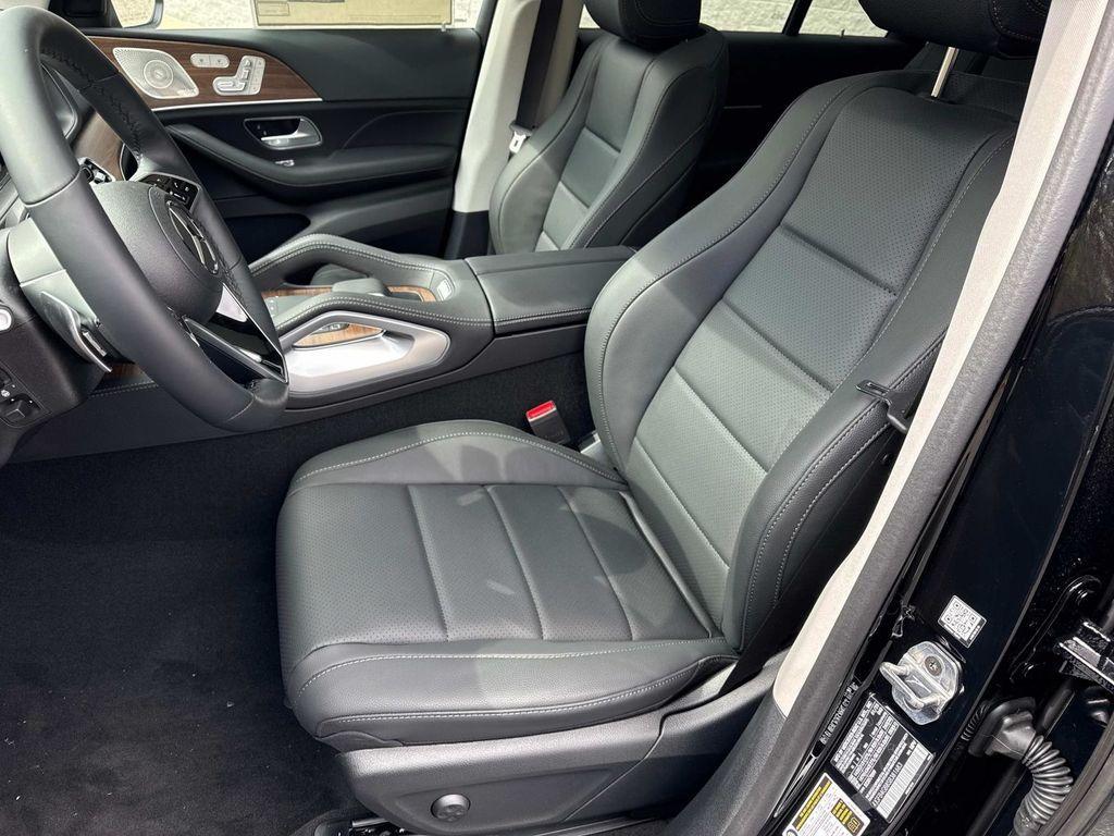 new 2025 Mercedes-Benz GLE 450e car, priced at $82,830