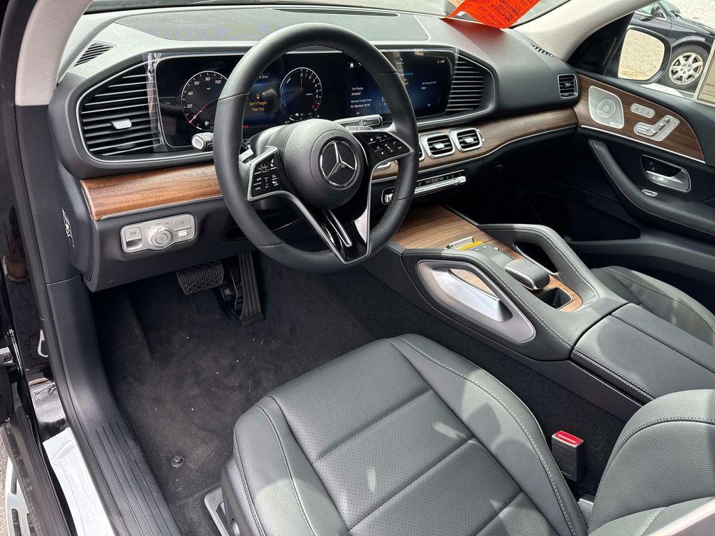 new 2025 Mercedes-Benz GLE 450e car, priced at $82,830