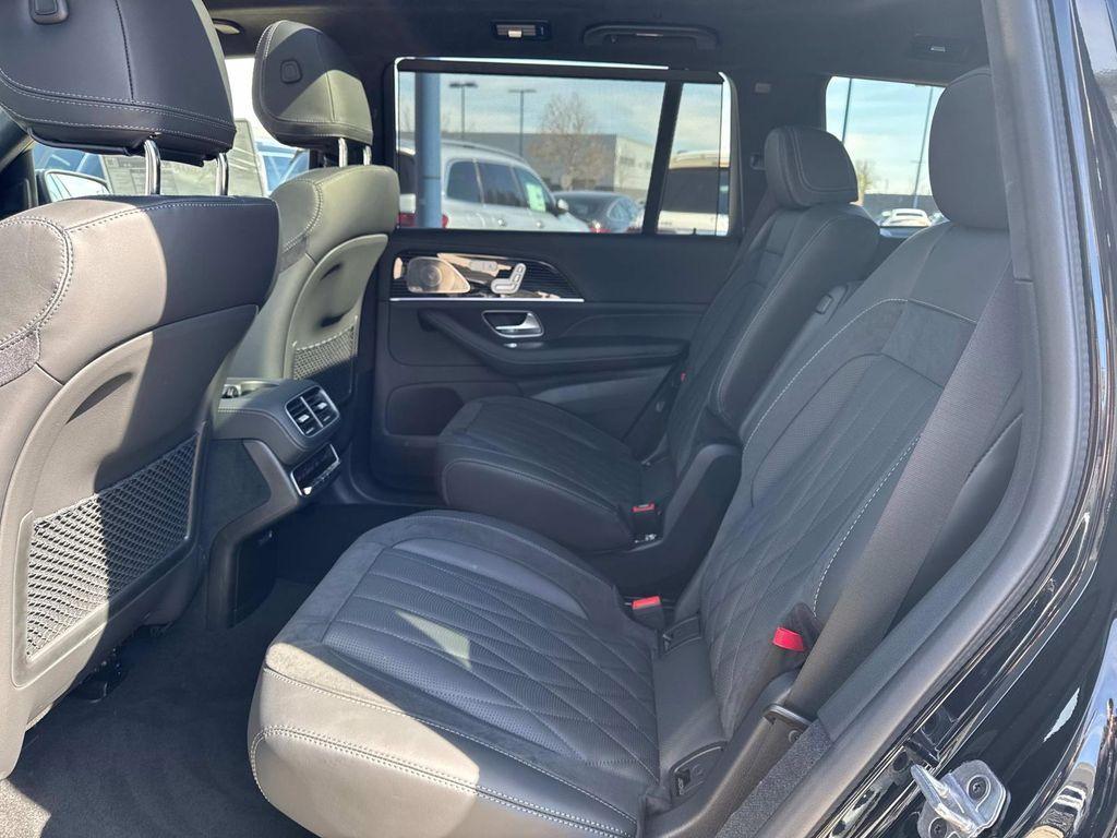 new 2025 Mercedes-Benz AMG GLS 63 car, priced at $161,915