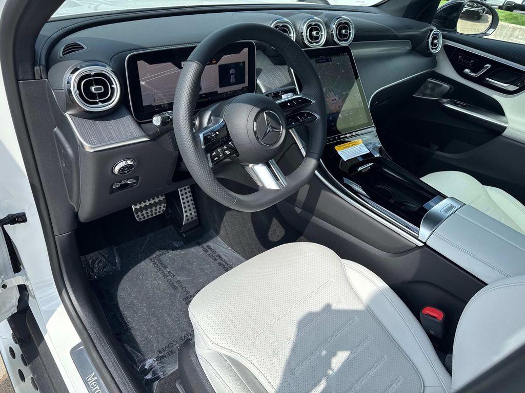 new 2025 Mercedes-Benz GLC 350e car, priced at $73,115