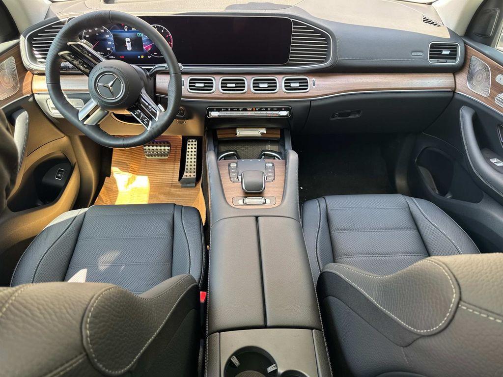 new 2025 Mercedes-Benz GLS 450 car, priced at $108,030
