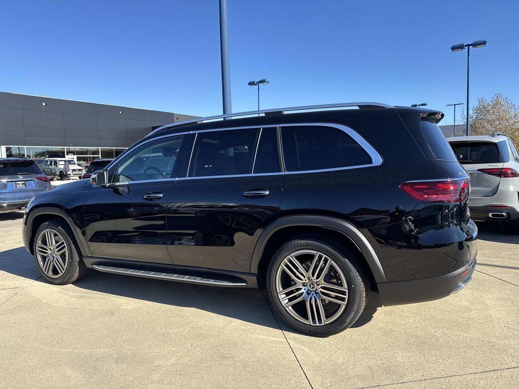 new 2026 Mercedes-Benz GLS 450 car, priced at $93,615