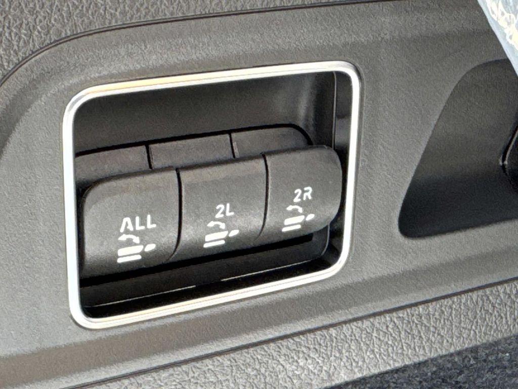 new 2026 Mercedes-Benz GLS 450 car, priced at $93,615