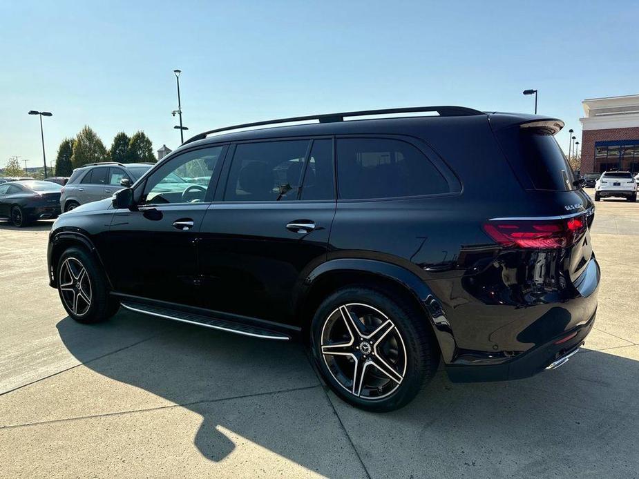 new 2025 Mercedes-Benz GLS 450 car