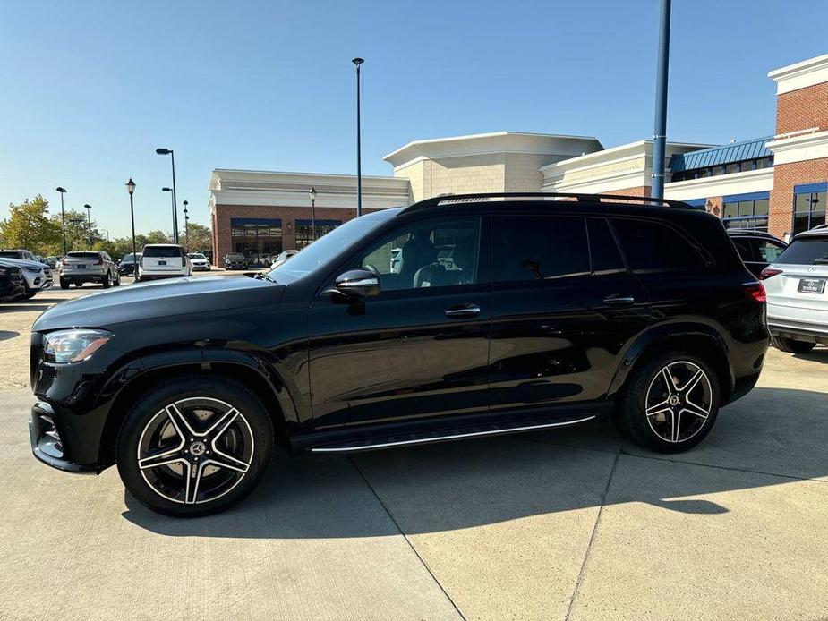 new 2025 Mercedes-Benz GLS 450 car