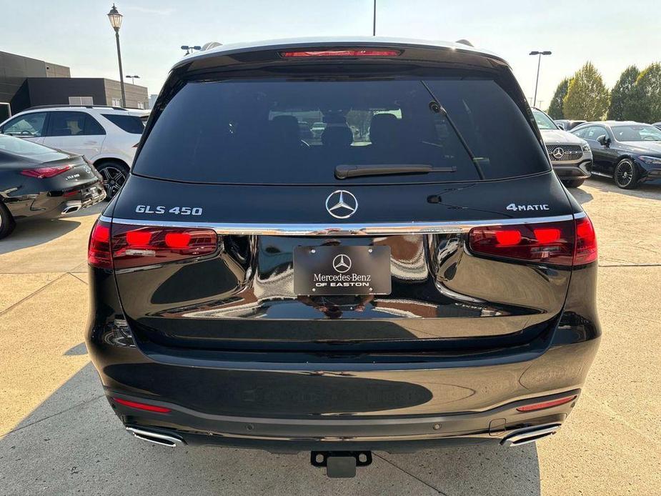 new 2025 Mercedes-Benz GLS 450 car