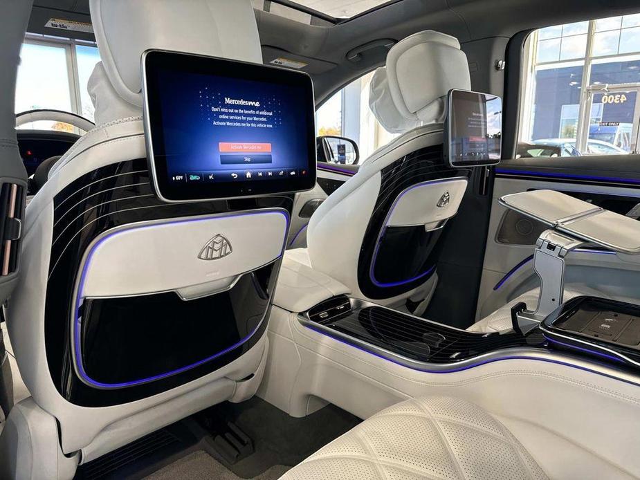 new 2024 Mercedes-Benz Maybach EQS 680 car