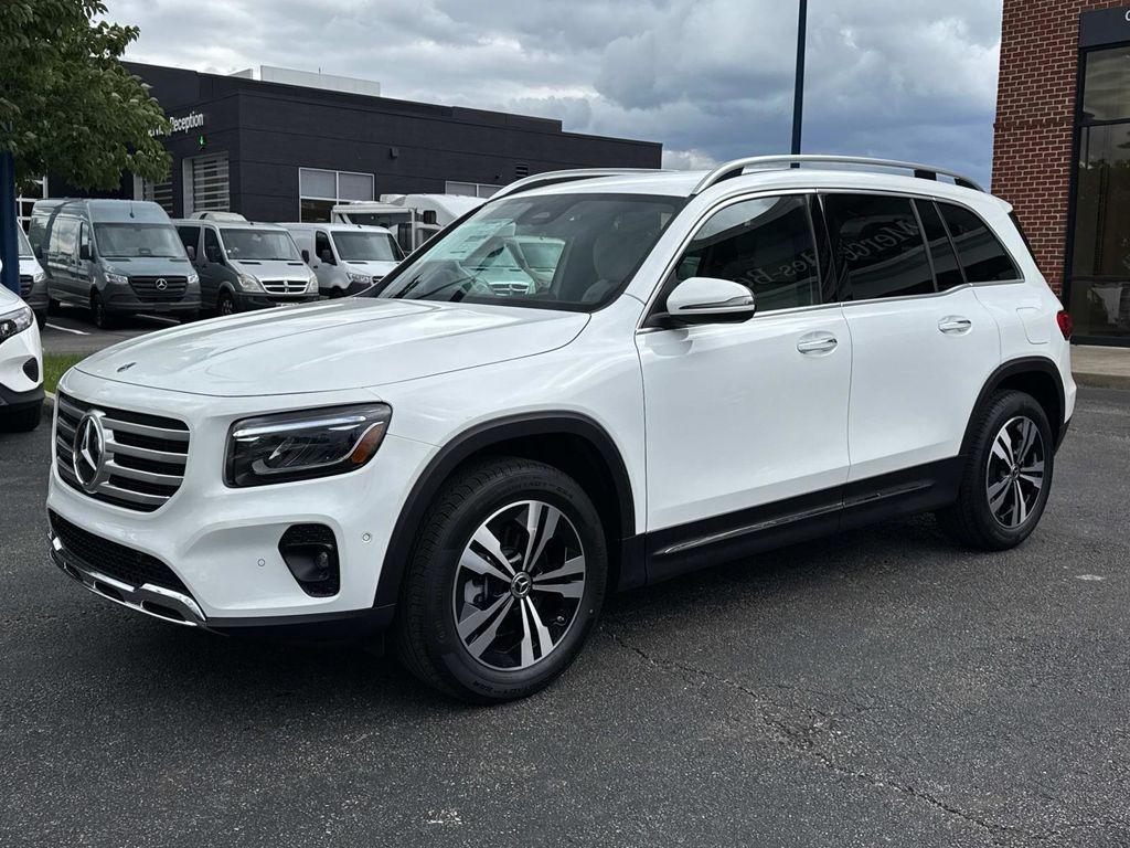 new 2025 Mercedes-Benz GLB 250 car, priced at $49,595