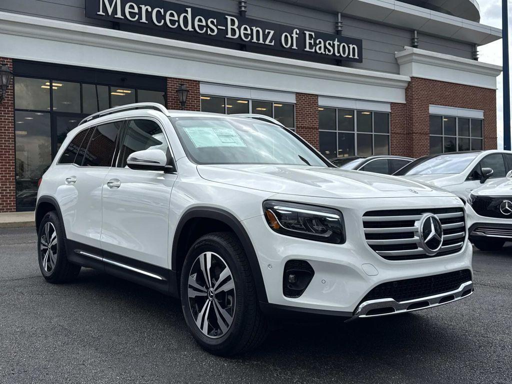 new 2025 Mercedes-Benz GLB 250 car, priced at $49,595