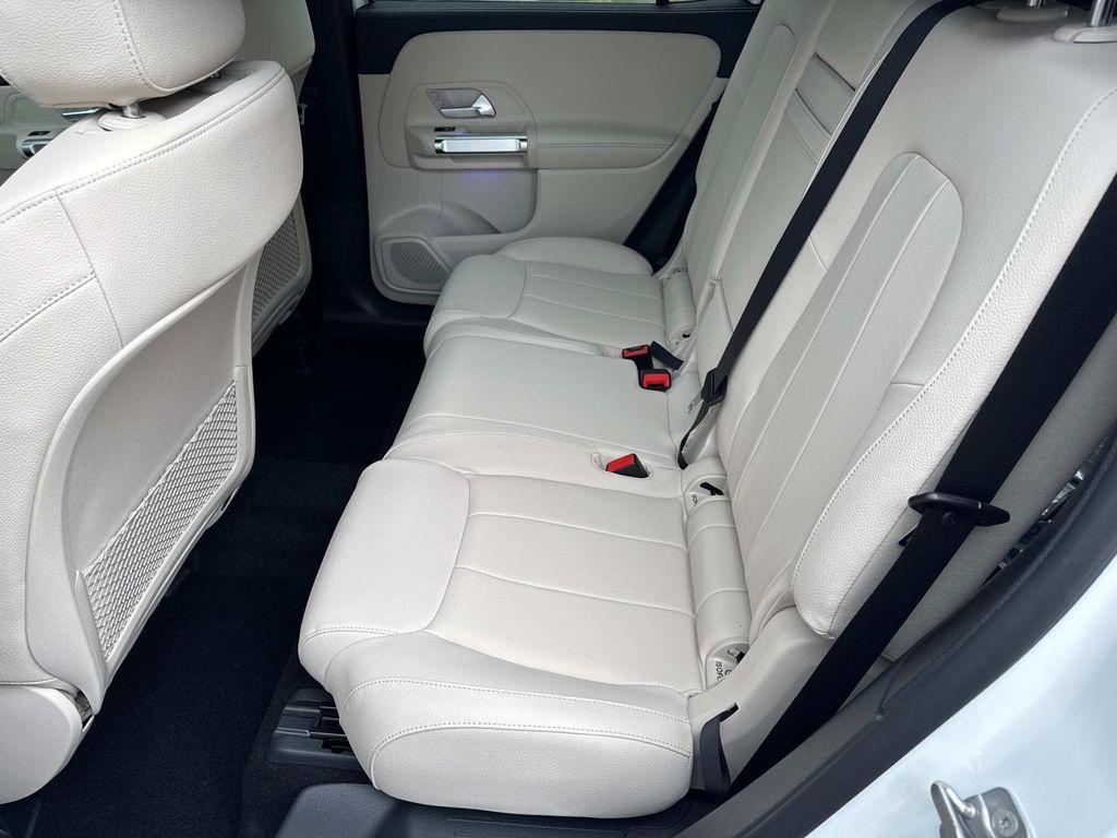new 2025 Mercedes-Benz GLB 250 car, priced at $49,595