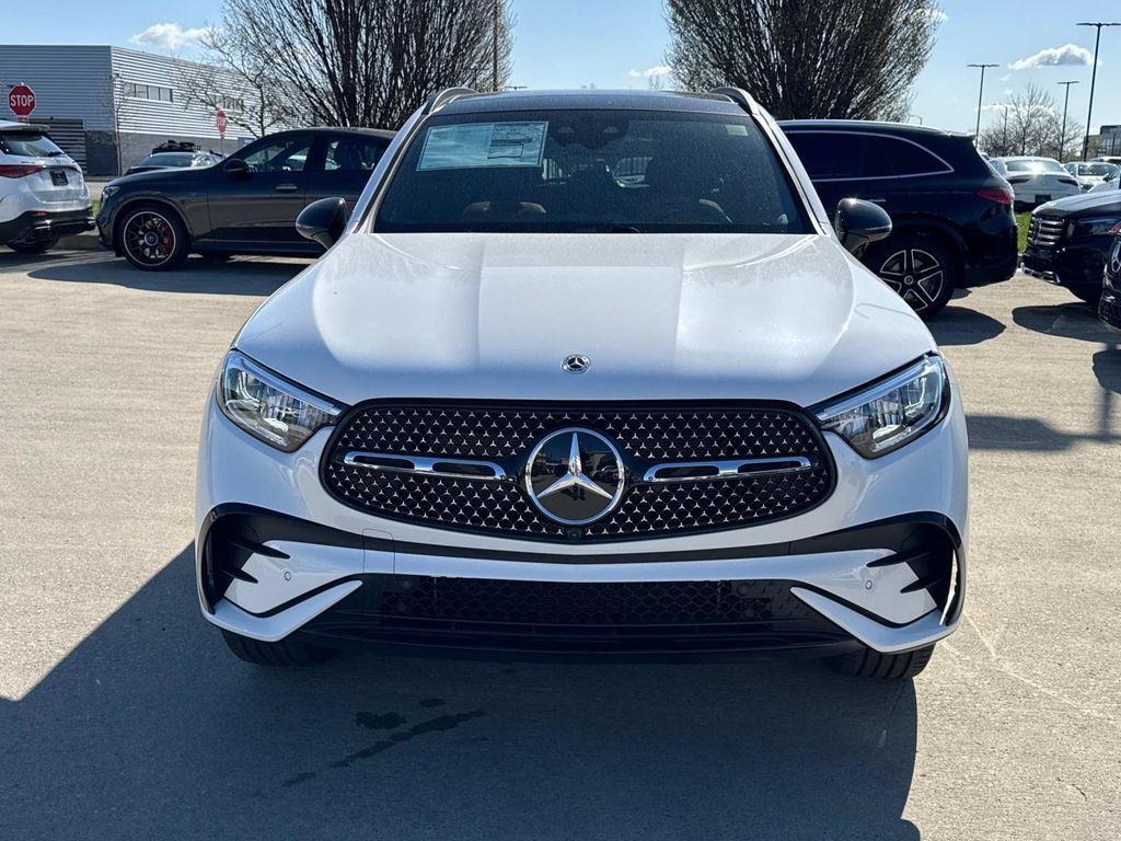 new 2025 Mercedes-Benz GLC 350e car, priced at $75,115