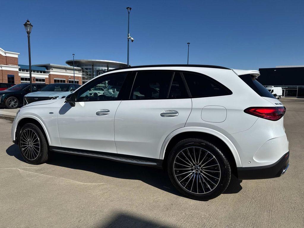new 2025 Mercedes-Benz GLC 350e car, priced at $75,115