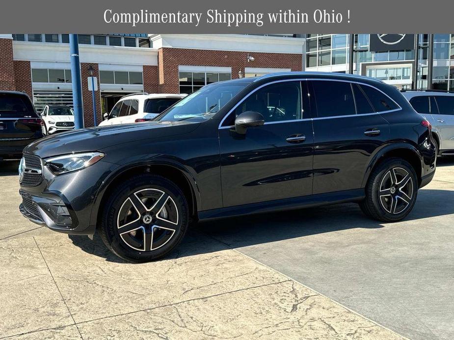 new 2025 Mercedes-Benz GLC 300 car