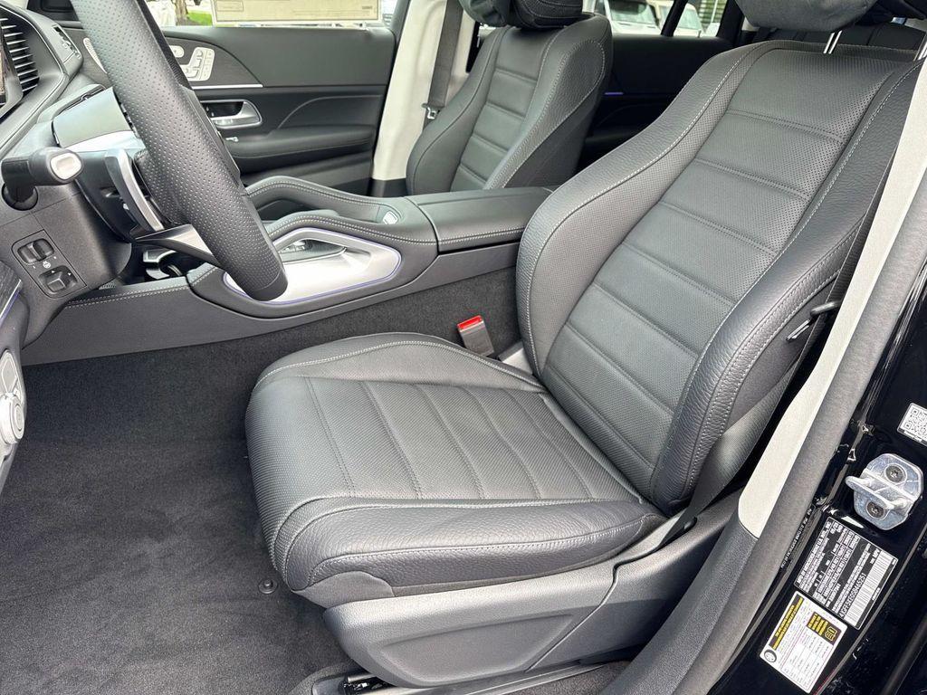 new 2025 Mercedes-Benz GLS 450 car, priced at $98,865