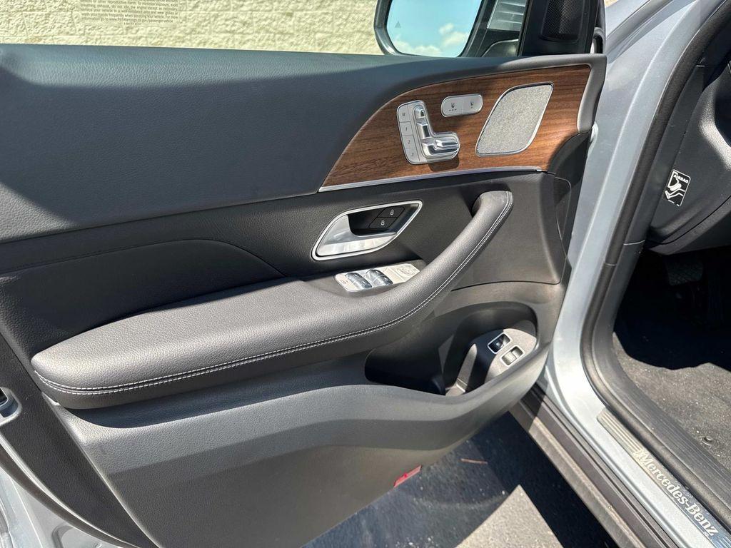 new 2025 Mercedes-Benz GLE 450e car, priced at $76,595