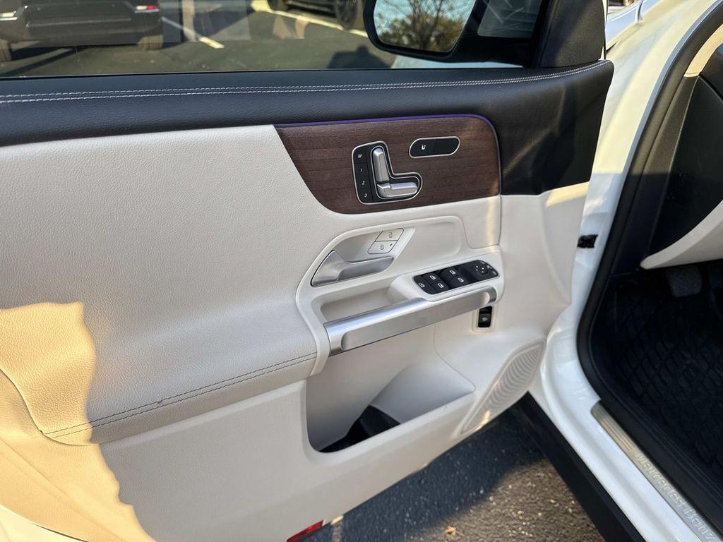 used 2023 Mercedes-Benz GLB 250 car, priced at $34,355