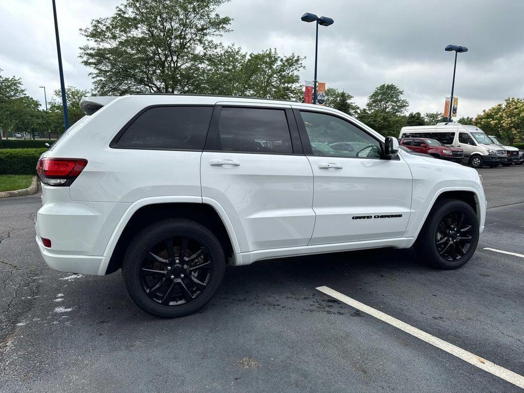 used 2021 Jeep Grand Cherokee car, priced at $25,369