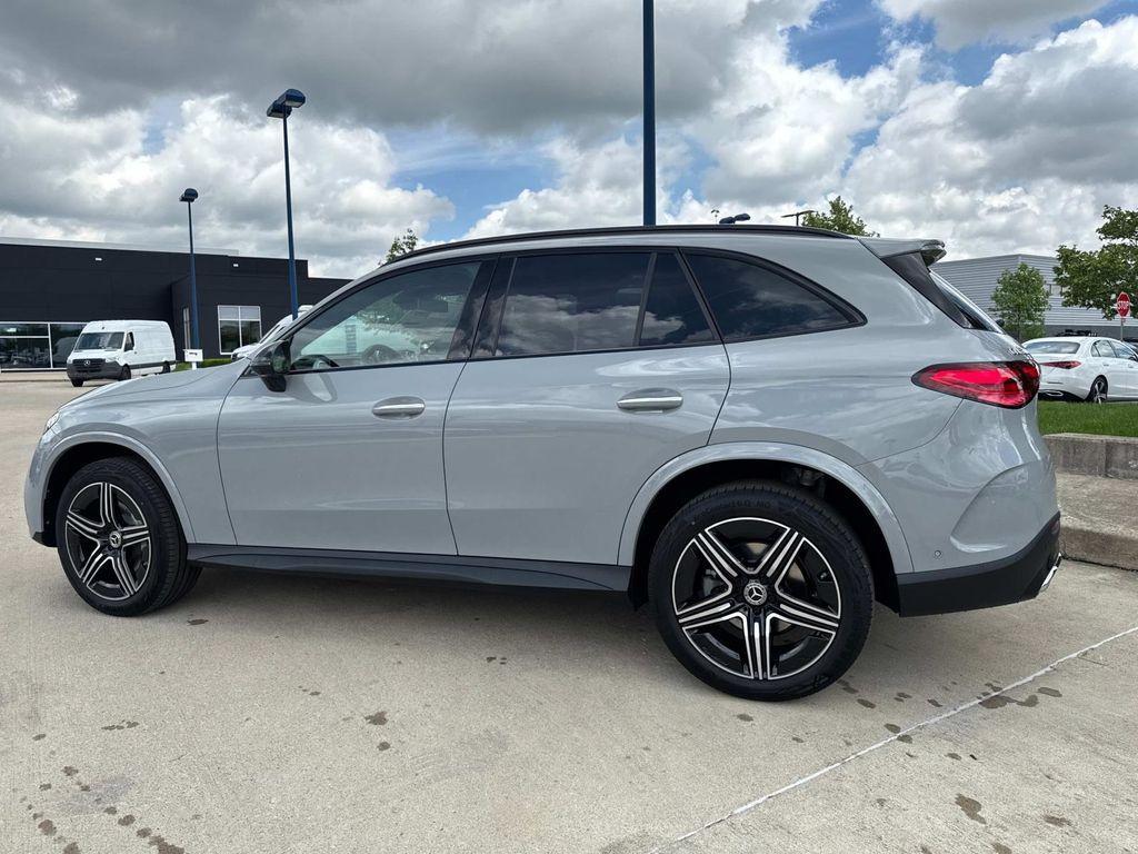 new 2025 Mercedes-Benz GLC 300 car, priced at $66,365