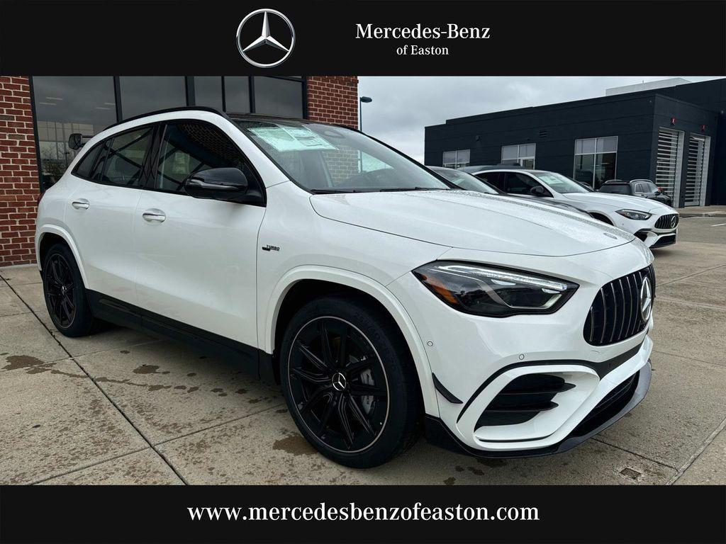 new 2025 Mercedes-Benz AMG GLA 35 car