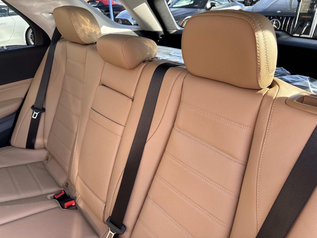 new 2026 Mercedes-Benz GLE 450 car, priced at $87,370