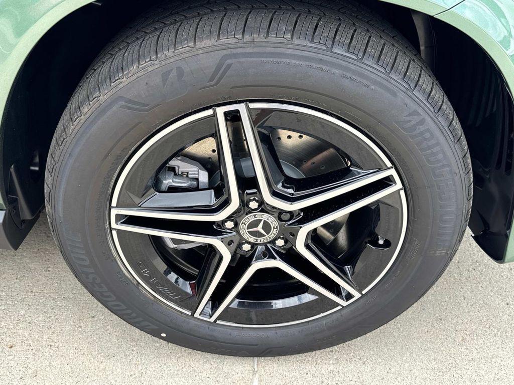 new 2025 Mercedes-Benz GLE 450e car, priced at $100,675